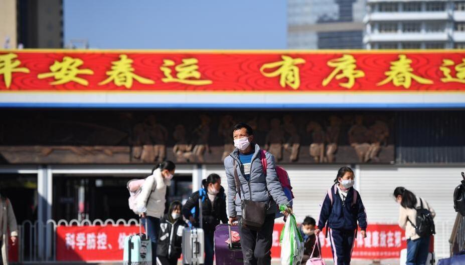 昆明公布7名感染者详情有6人在同一高校/昆明发现1例肺炎