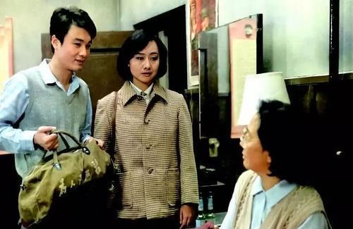 《渴望的追求1》：深藏不露的真相，揭秘那些未被发现的秘密与激情！免费观看全集，错过等一年！