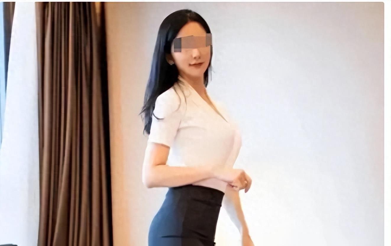 《女职员：职场恋爱3》：当秘密爱情碰撞职场规则，她们的选择究竟是爱还是背叛？揭秘未曝光的职场禁忌！