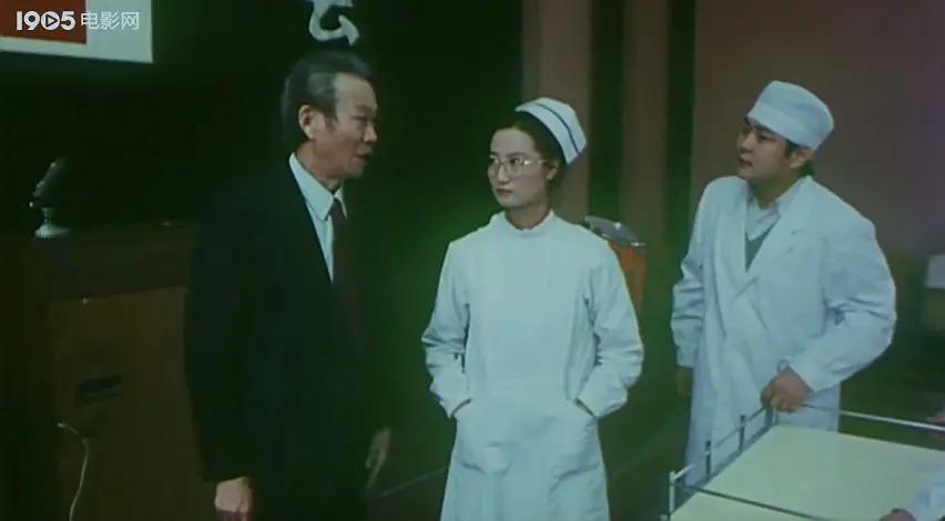 1986年《牙医郝板丽》：你绝对想不到这部小众电影背后的惊人秘密！
