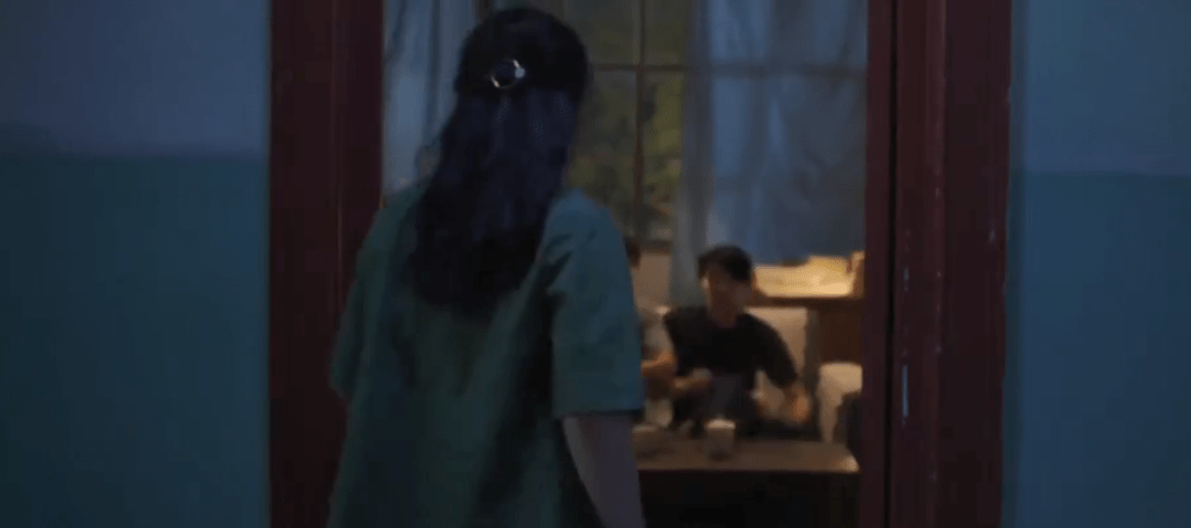 脚下的生活2.5汉化版：隐藏在日常背后的惊人秘密，敢来一探究竟吗？