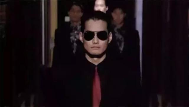 满天星1993版保镖：隐藏在经典背后的秘密，竟让人心跳加速！