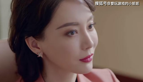她是叶子，却有着御姐的绝美风采，揭秘她藏在深夜的真实秘密！