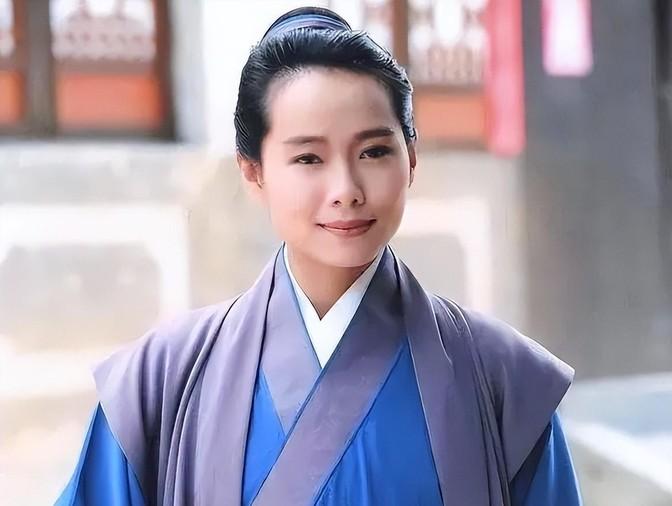 当好友背叛成豪门游戏，女人的秘密将揭晓！